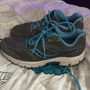 Saucony Gray and Blue Athletic Shoes with Breathable Mesh